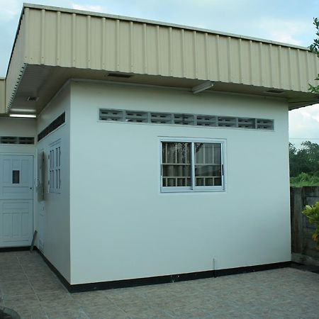 Chalet Anna'S Pavalesto Landsboerderij المظهر الخارجي الصورة